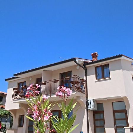 Solaria Apartments 波雷奇 外观 照片